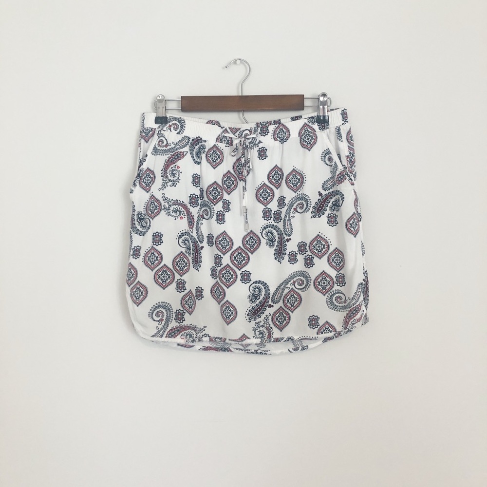 Old Navy White Paisley Printed Skirt